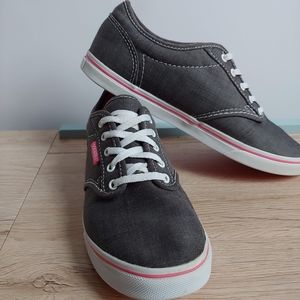 Vans Grey Canvas Lace-up Sneaker - Off the Wall